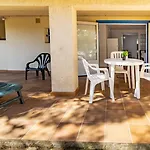GRIFEU 15 Apartamento pequeño con barbacoa