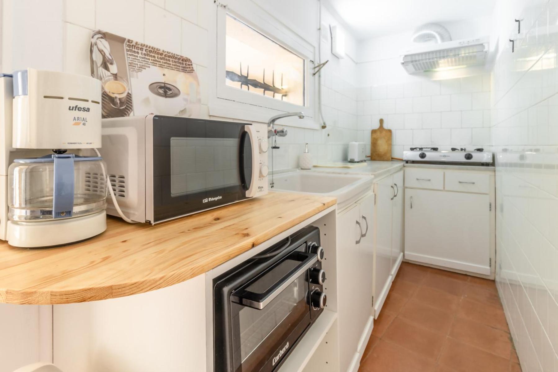 Grifeu 15 Apartamento Pequeno Con Patio