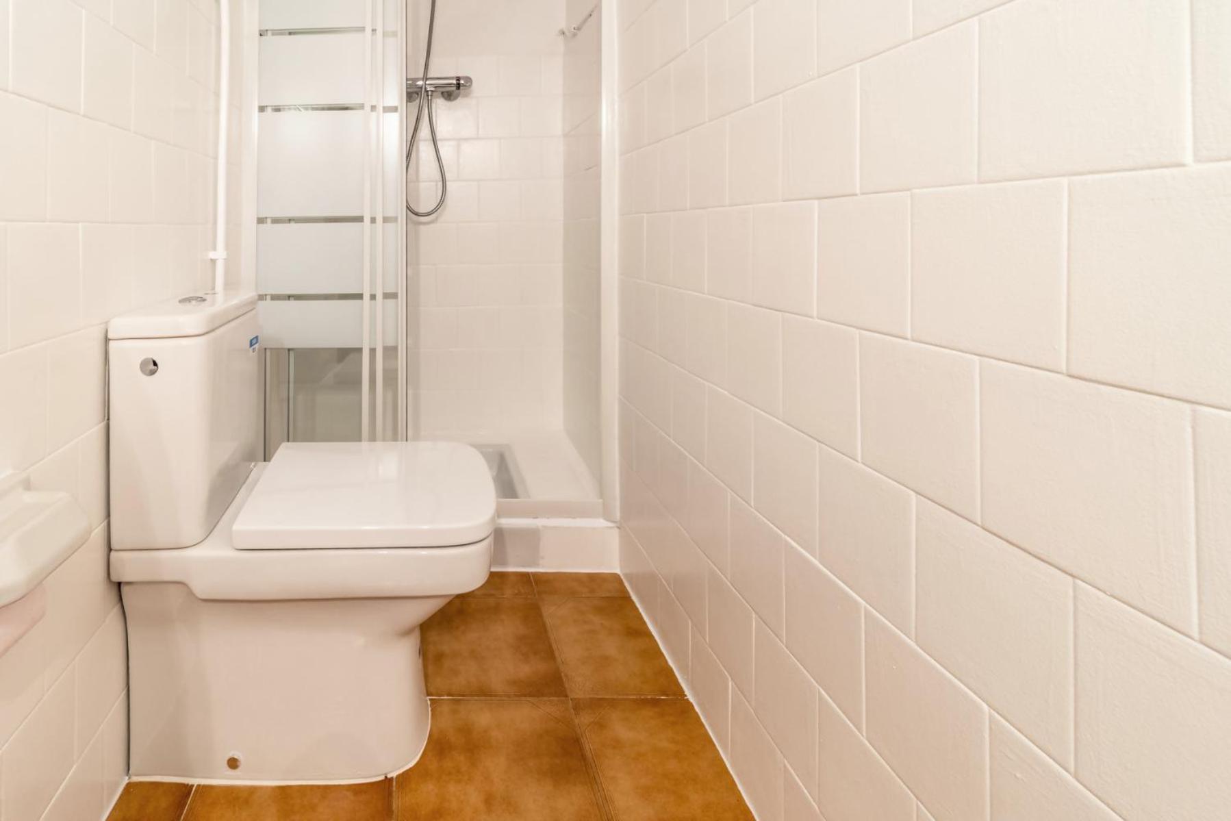 Grifeu 15 Apartamento Pequeno Con Patio Girona
