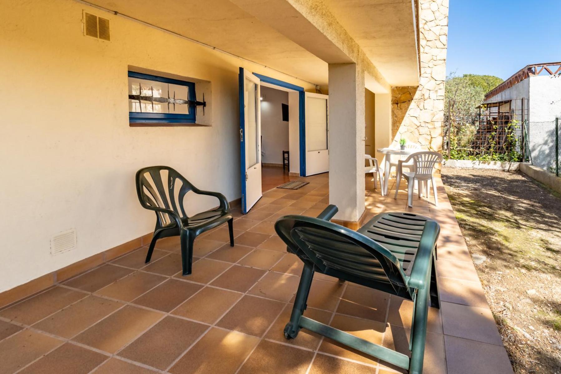 Grifeu 15 Apartamento Pequeno Con Patio Apartment *
